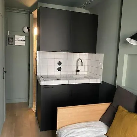 Quartier Rue Des Martyrs 9th * Paris